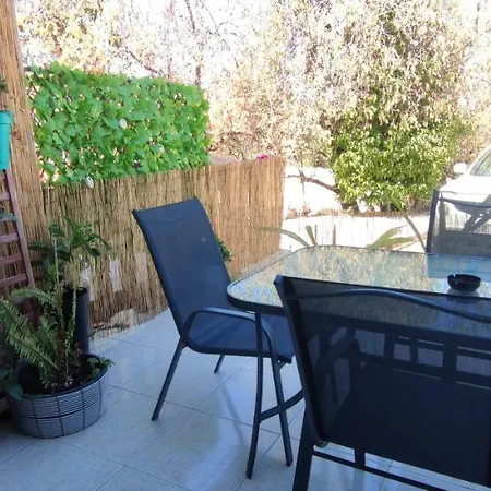 Oasis Nature 폴리스