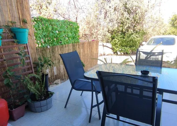 Oasis Nature Πόλη